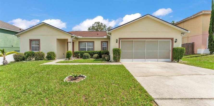 Casa en Kissimmee, Florida 3 dormitorios, 149.57 m2 № 1816053