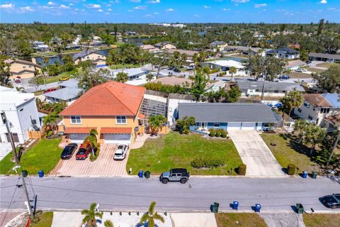 Immobilier commercial à vendre à Sarasota, Floride: 3 chambres, 206.71 m2 № 1784423 - photo 5