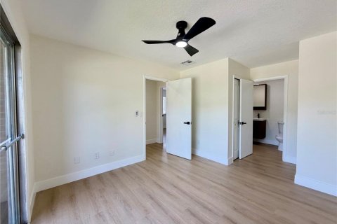 Condo in Orlando, Florida, 2 bedrooms  № 2095090 - photo 18