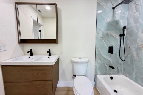 Condo in Orlando, Florida, 2 bedrooms  № 2095090 - photo 29