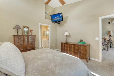 Condo in Bradenton, Florida, 2 bedrooms  № 1585694 - photo 24