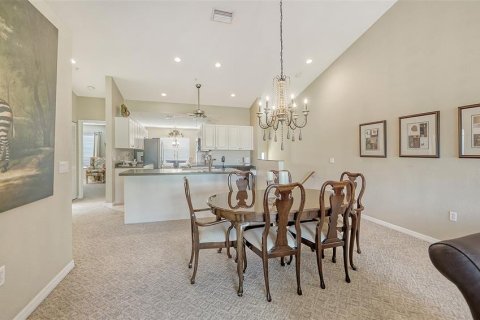 Condo in Bradenton, Florida, 2 bedrooms  № 1585694 - photo 14