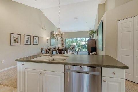 Condo in Bradenton, Florida, 2 bedrooms  № 1585694 - photo 23
