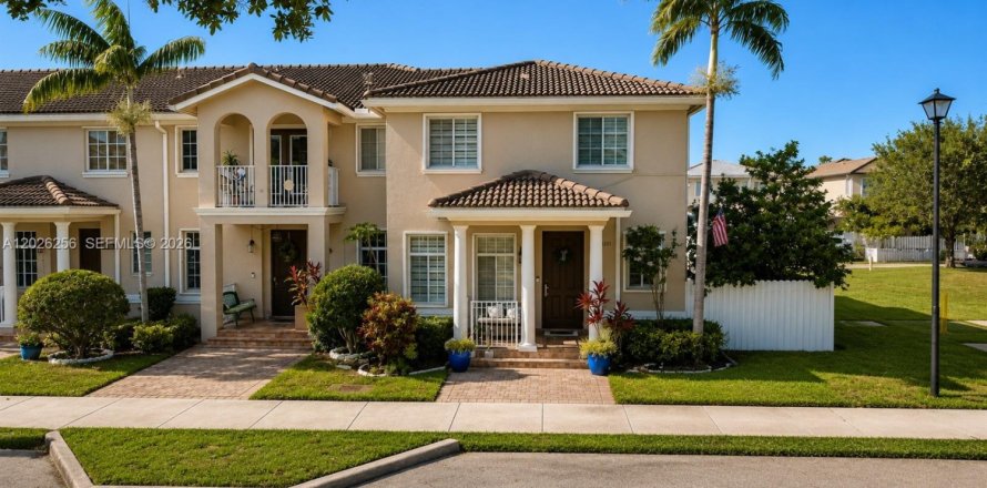 Touwnhouse à Homestead, Floride 4 chambres, 171.87 m2 № 2085316