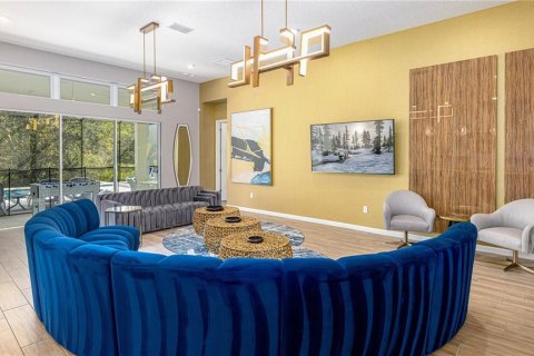 House in Davenport, Florida 11 bedrooms, 668.9 sq.m. № 2347938 - photo 10