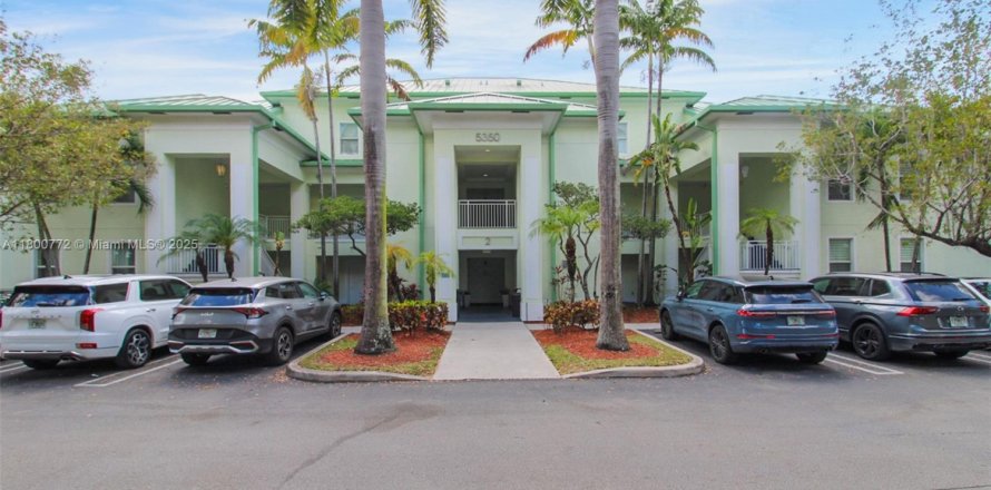 Condo à Doral, Floride, 3 chambres № 1862365