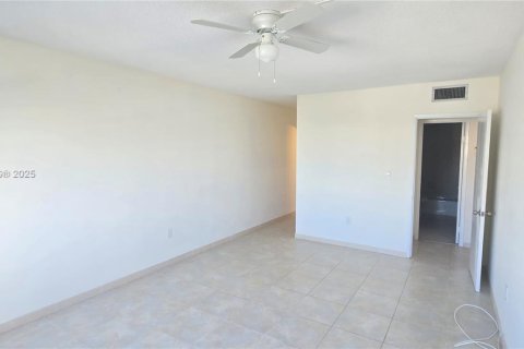 Снять в аренду кондоминиум в Санни-Айлс-Бич, Флорида 2 спальни, 101.64м2, № 1954718 - фото 14