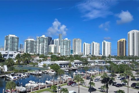 Снять в аренду кондоминиум в Санни-Айлс-Бич, Флорида 2 спальни, 101.64м2, № 1954718 - фото 13