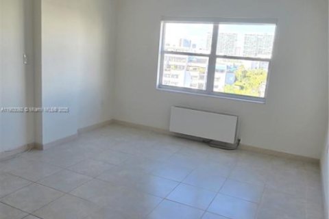 Снять в аренду кондоминиум в Санни-Айлс-Бич, Флорида 2 спальни, 101.64м2, № 1954718 - фото 12