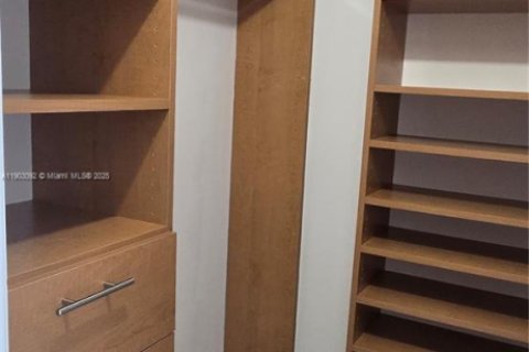 Снять в аренду кондоминиум в Санни-Айлс-Бич, Флорида 2 спальни, 101.64м2, № 1954718 - фото 16