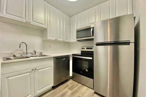 Condominio en venta en Gainesville, Florida, 1 dormitorio, 65.22 m2 № 2214203 - foto 7