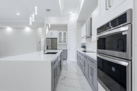 Casa en venta en Port Charlotte, Florida, 4 dormitorios, 293.2 m2 № 2198616 - foto 9