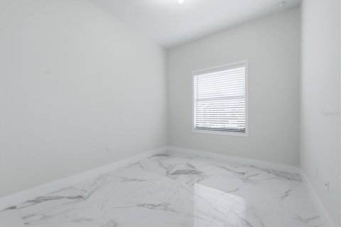 Casa en venta en Port Charlotte, Florida, 4 dormitorios, 293.2 m2 № 2198616 - foto 15
