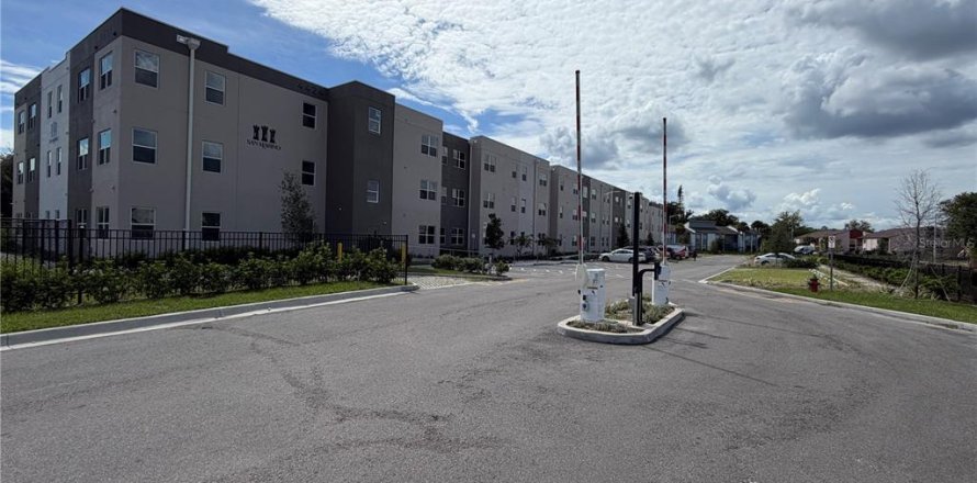 Condo à Orlando, Floride, 1 chambre  № 2408252