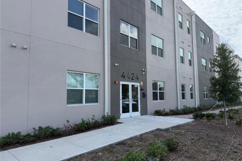 Copropriété à louer à Orlando, Floride: 1 chambre, 69.96 m2 № 2408252 - photo 2