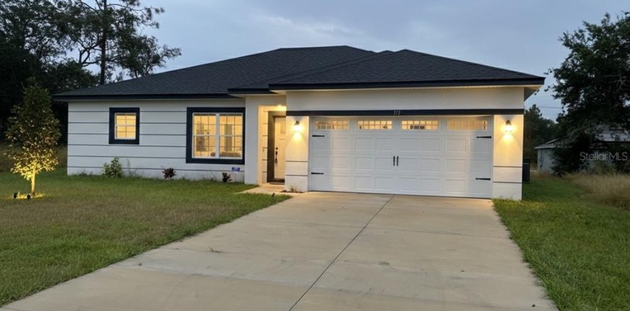 House in Poinciana, Florida 4 bedrooms, 156.63 sq.m. № 2213941
