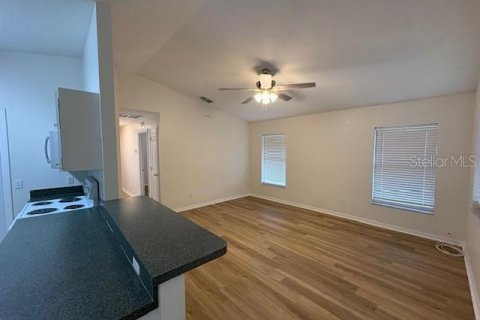 House in Auburndale, Florida 3 bedrooms, 108.97 sq.m. № 1912462 - photo 7