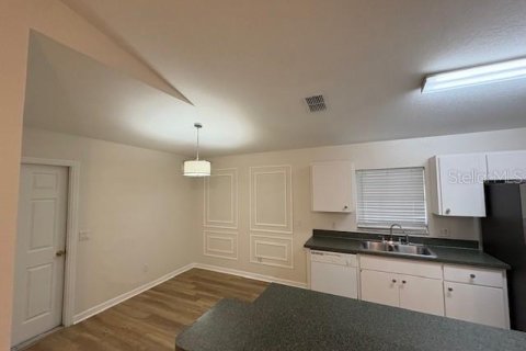 House in Auburndale, Florida 3 bedrooms, 108.97 sq.m. № 1912462 - photo 9
