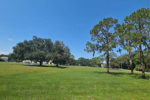 Купить кондоминиум в Уайлдвуд, Флорида 3 комнаты, 103.12м2, № 1907957 - фото 30