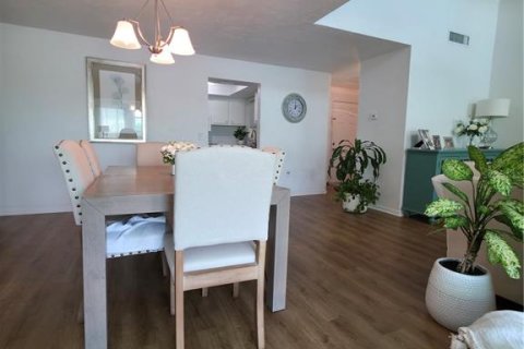 Купить кондоминиум в Уайлдвуд, Флорида 3 комнаты, 103.12м2, № 1907957 - фото 17