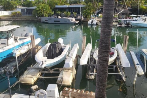 Appartement à louer à Miami Beach, Floride: 2 chambres, 78.04 m2 № 1959878 - photo 17