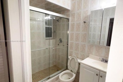 Appartement à louer à Miami Beach, Floride: 2 chambres, 78.04 m2 № 1959878 - photo 16