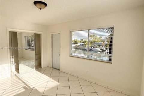 Appartement à louer à Miami Beach, Floride: 2 chambres, 78.04 m2 № 1959878 - photo 4
