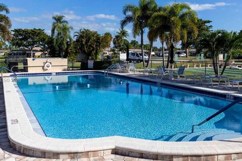 Casa en venta en Delray Beach, Florida, 2 dormitorios, 109.16 m2 № 2176356 - foto 19