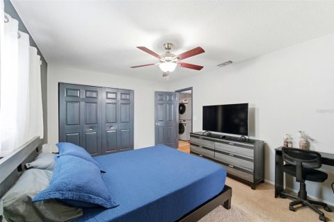 House in Palm Harbor, Florida 4 bedrooms, 152.73 sq.m. № 2213999 - photo 28