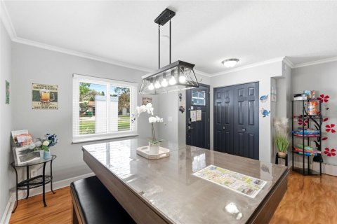 House in Palm Harbor, Florida 4 bedrooms, 152.73 sq.m. № 2213999 - photo 10