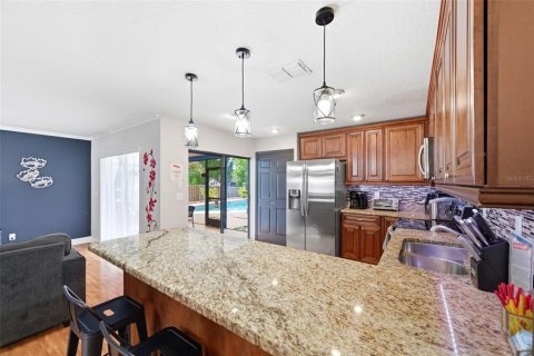 House in Palm Harbor, Florida 4 bedrooms, 152.73 sq.m. № 2213999 - photo 21