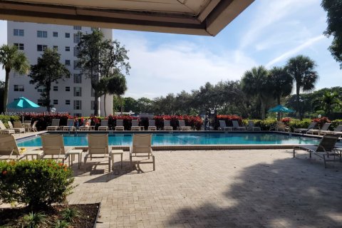 Condominio en venta en Pompano Beach, Florida, 2 dormitorios, 102.19 m2 № 1956889 - foto 27