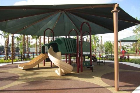 Condo in Pompano Beach, Florida, 2 bedrooms  № 1956889 - photo 14