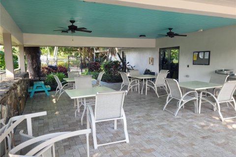 Condominio en venta en Pompano Beach, Florida, 2 dormitorios, 102.19 m2 № 1956889 - foto 24