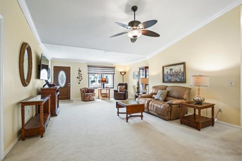 House in The Villages, Florida 3 bedrooms, 144.18 sq.m. № 1537316 - photo 7