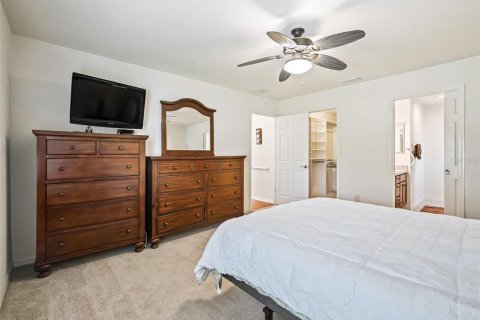House in The Villages, Florida 3 bedrooms, 144.18 sq.m. № 1537316 - photo 14