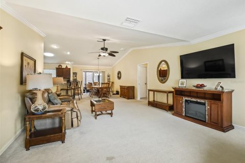 House in The Villages, Florida 3 bedrooms, 144.18 sq.m. № 1537316 - photo 5