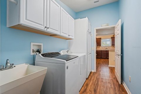 House in The Villages, Florida 3 bedrooms, 144.18 sq.m. № 1537316 - photo 26
