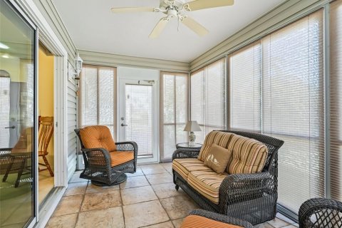 House in The Villages, Florida 3 bedrooms, 144.18 sq.m. № 1537316 - photo 22