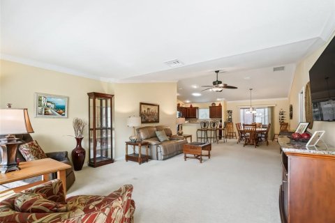 House in The Villages, Florida 3 bedrooms, 144.18 sq.m. № 1537316 - photo 4