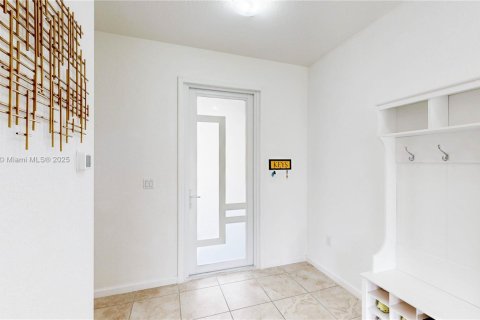 House in Homestead, Florida 4 bedrooms, 204.76 sq.m. № 1970967 - photo 9