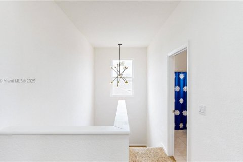 House in Homestead, Florida 4 bedrooms, 204.76 sq.m. № 1970967 - photo 25