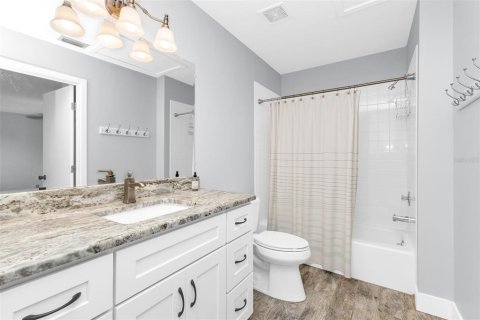 Condo in Punta Gorda, Florida, 1 bedroom № 2234659 - photo 28