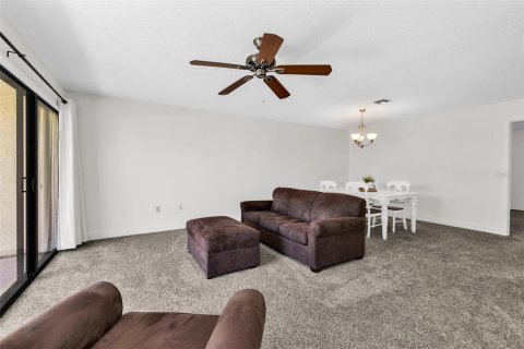 Condo in Punta Gorda, Florida, 1 bedroom № 2234659 - photo 9