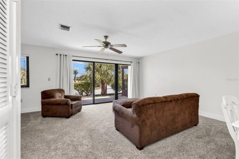 Condo in Punta Gorda, Florida, 1 bedroom № 2234659 - photo 12