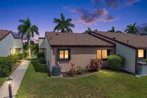 Condo in Punta Gorda, Florida, 1 bedroom № 2234659