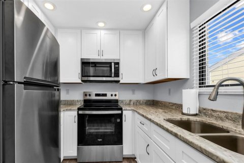 Condo in Punta Gorda, Florida, 1 bedroom № 2234659 - photo 19