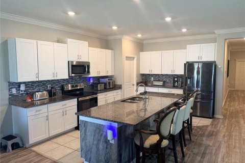 Villa ou maison à vendre à Wimauma, Floride: 4 chambres, 237.55 m2 № 2427104 - photo 3