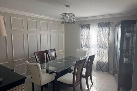Villa ou maison à vendre à Wimauma, Floride: 4 chambres, 237.55 m2 № 2427104 - photo 5