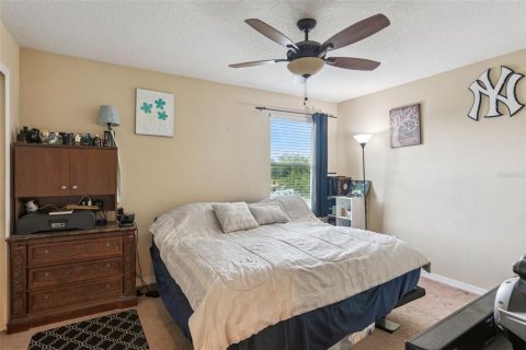House in Orlando, Florida 4 bedrooms, 251.95 sq.m. № 2166554 - photo 23